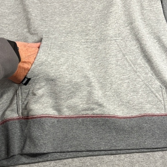 Tony Hawk small gray crew neck. - Picture 3 of 9